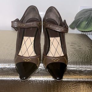 100% authentic Louis Vuitton heels, size 40